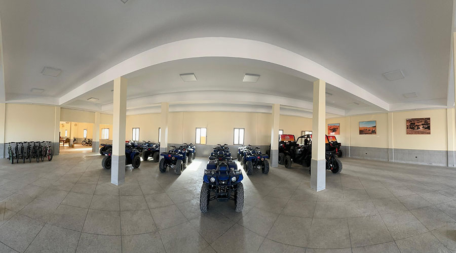 Garaje de Sahara Buggy en Merzouga con buggys y quads revisados y preparados